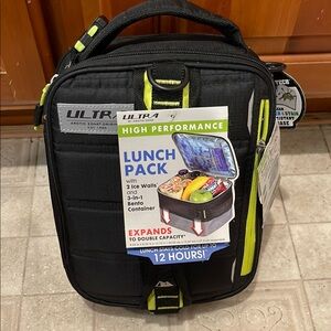 Arctic Zone Ultra High-Performance Travel Lunch Pack (Black/Lime Green)